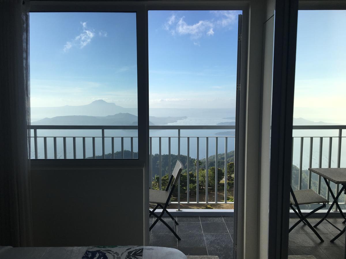 Breezy Wind 19Twentysix Apartment Tagaytay City Bagian luar foto