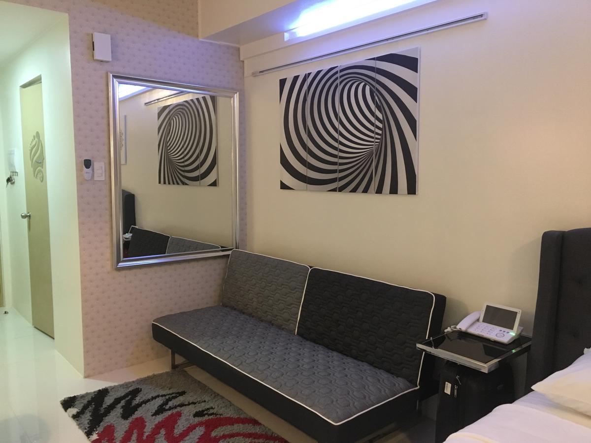 Breezy Wind 19Twentysix Apartment Tagaytay City Bagian luar foto